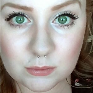 Meet your Posher, Christina